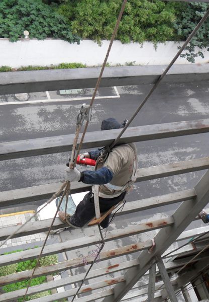 钢结构防腐，钢结构刷漆