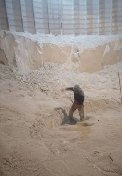 水泥库清库，清理钢板仓