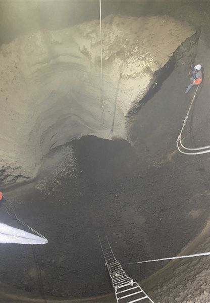 水泥库清库，清理钢板仓