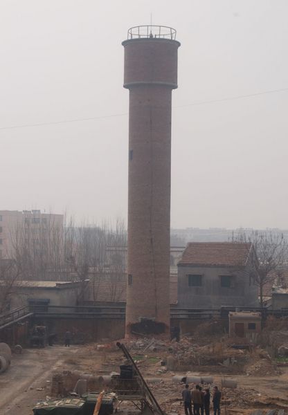 烟囱拆除，水塔拆除