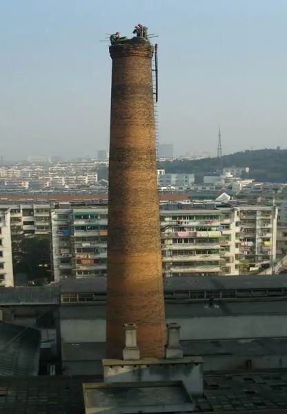 烟囱拆除，水塔拆除