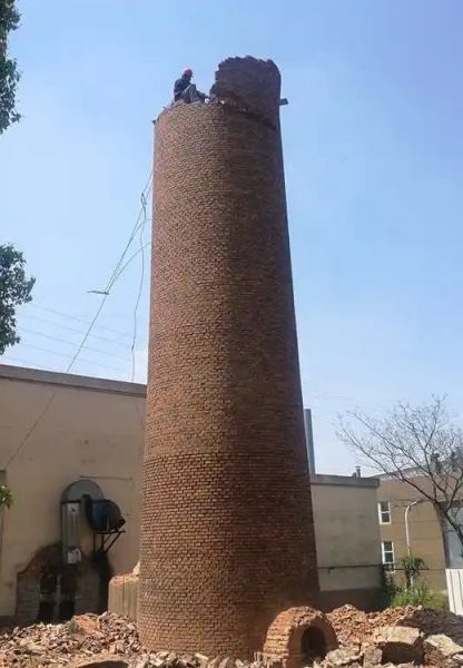 烟囱拆除，水塔拆除