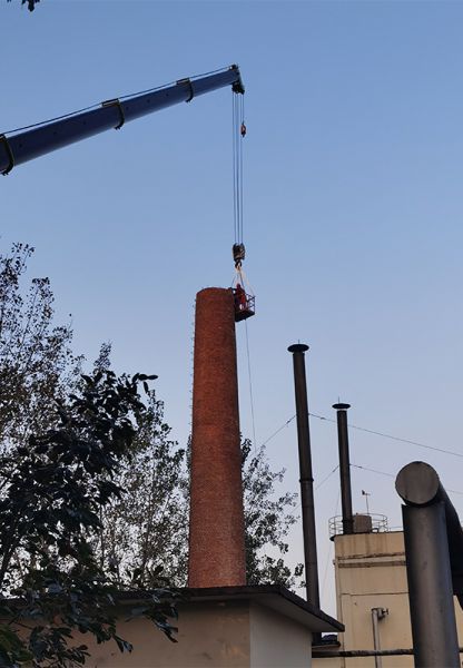 烟囱拆除，水塔拆除