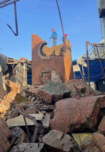 烟囱拆除，水塔拆除